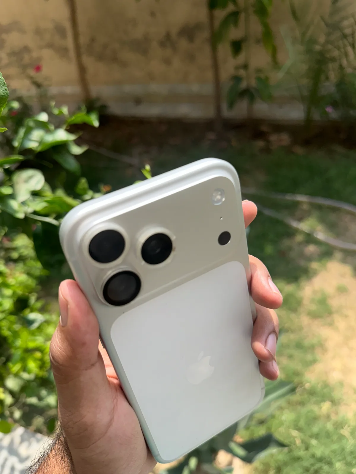 Apple iPhone 17 Pro Max · 256GB · silver white — Excellent condition, 256 GB, silver white for sale in Multan